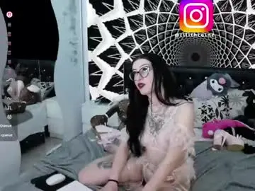 Lilithcaine  live sex cam
