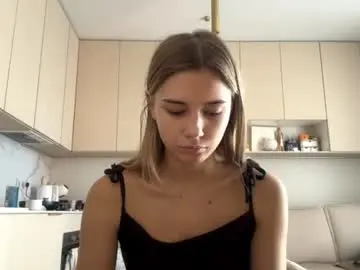 Louannkorth  live sex cam