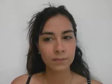 Lyzzi_smith25  live sex cam