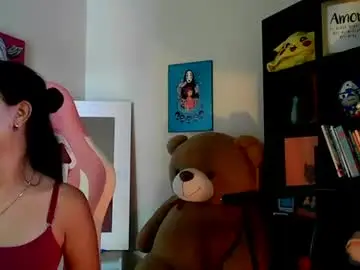 Lyzzi_smith25  live sex cam