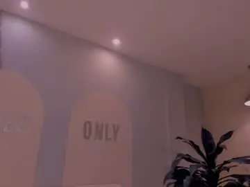 Maddisonlowe  live sex cam
