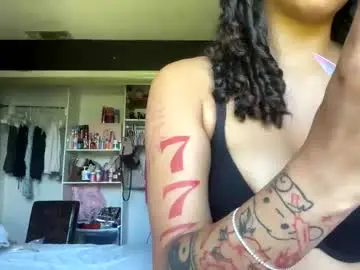 Naelove2222  live sex cam