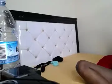 Queenshad  live sex cam