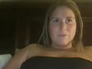 Redbabe2211  live sex cam