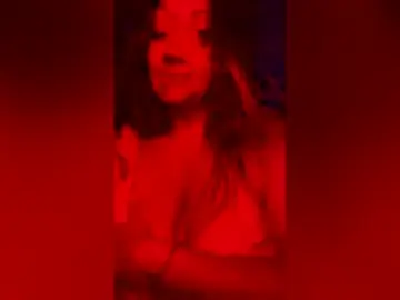 Summerv91  live sex cam