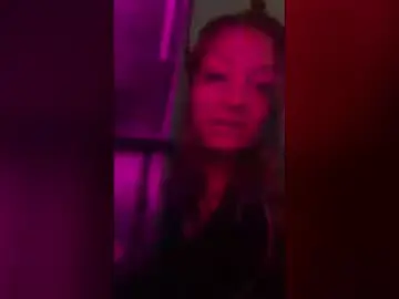 Summerv91  live sex cam