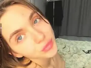 Veluxe  live sex cam