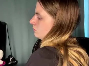 Bonnygully  live sex cam
