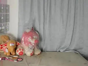 Emily__dolly  live sex cam