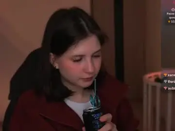 Mirrameow  live sex cam