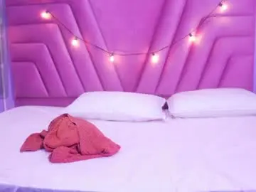 Petitelittlemissy  live sex cam