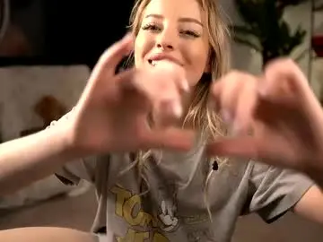 Serenanoir  live sex cam