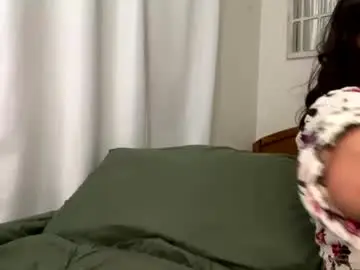 Straightoutthetrailer  live sex cam