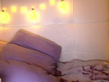 _juliaa22  live sex cam