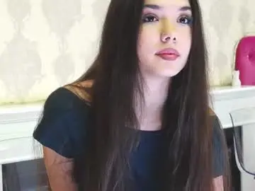 Alexisdevine  live sex cam