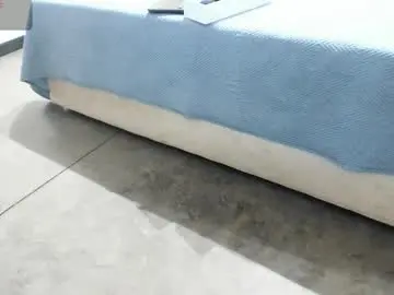 Ari_cooper_  live sex cam