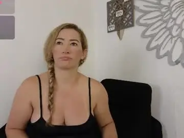Avaqeen  live sex cam