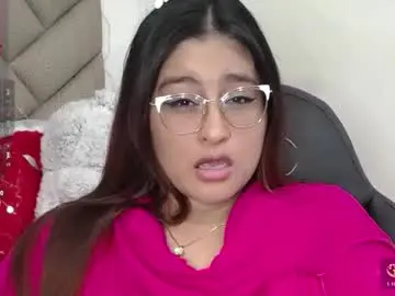Heluejamil  live sex cam