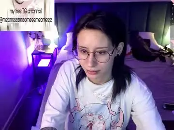 Meomeee  live sex cam