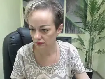 Nikamayu  live sex cam