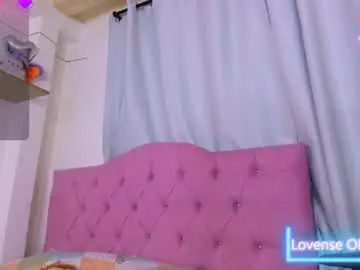 Parisshayk  live sex cam