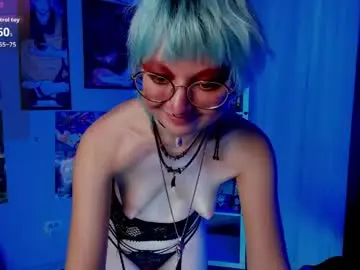 Powderofgun  live sex cam