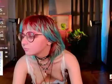 Powderofgun  live sex cam