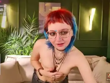 Powderofgun  live sex cam