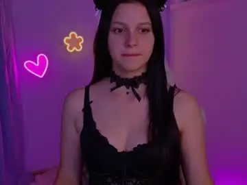 Sofyloren  live sex cam