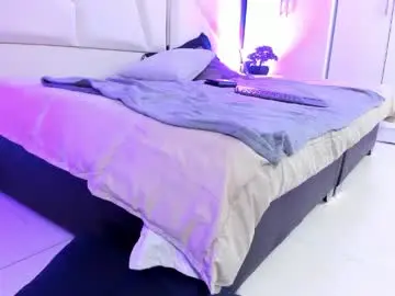 April_bowie  live sex cam