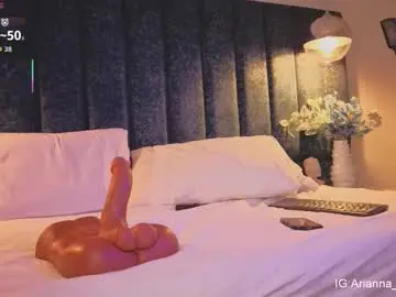 Arianna_suarez1  live sex cam