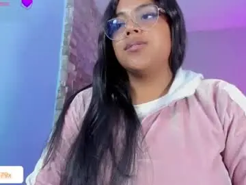 Briana_z  live sex cam