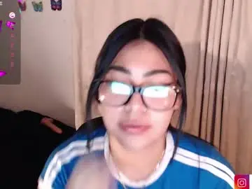 Issa_gg  live sex cam
