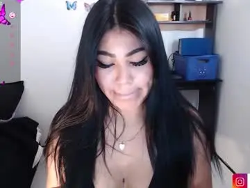 Issa_gg  live sex cam