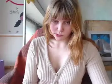 Lafoliepartout  live sex cam