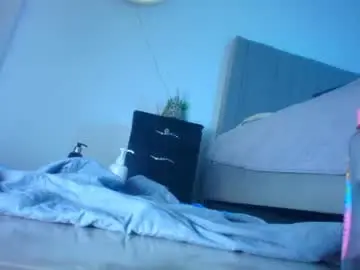 Shanell__hott  live sex cam