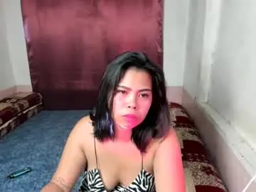 Tightrosexoxo  live sex cam