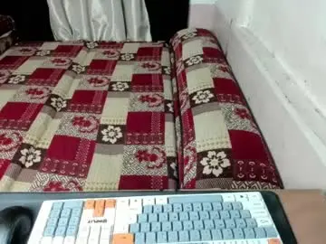 Tightrosexoxo  live sex cam
