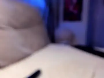 Yourbabynatalie  live sex cam