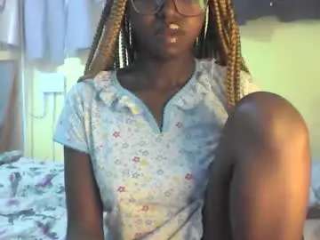 Ebonymuse2  live sex cam