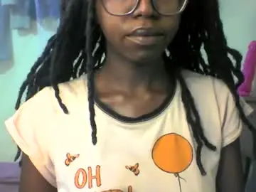 Ebonymuse2  live sex cam