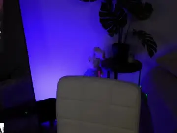 Kitsuwaifu  live sex cam