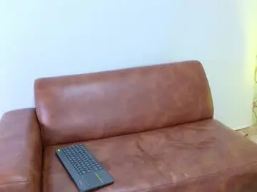 Lala_gb  live sex cam