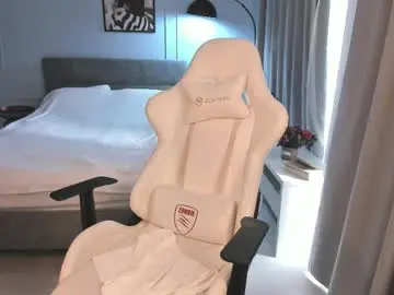 Mayablade  live sex cam