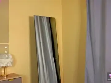 Sinti_phillips  live sex cam