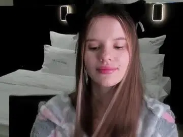 Soft_pawsy  live sex cam