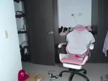 Venelope1  live sex cam