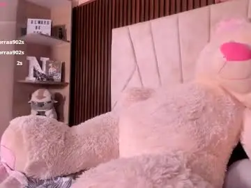 Amara_brunet  live sex cam