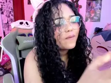 Anyburkee  live sex cam