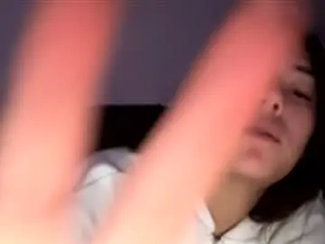 Ava_broown  live sex cam